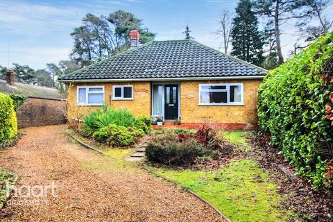 3 bedroom detached bungalow for sale, Carlton Road, Headley Down