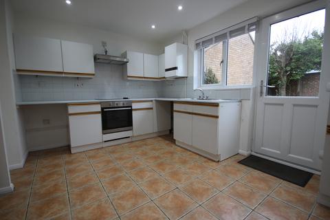 2 bedroom semi-detached house to rent, Portman Drive, Billericay