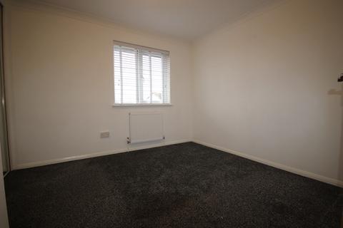 2 bedroom semi-detached house to rent, Portman Drive, Billericay