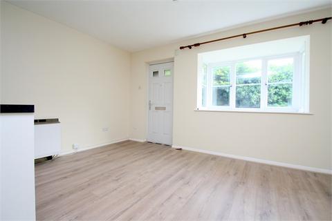 1 bedroom end of terrace house to rent, Bramley Close, STAINES-UPON-THAMES, TW18