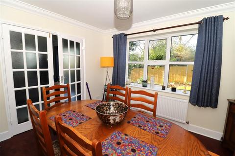 6 Beatrice Walk, Bexhill-on-sea, TN39 4EW
