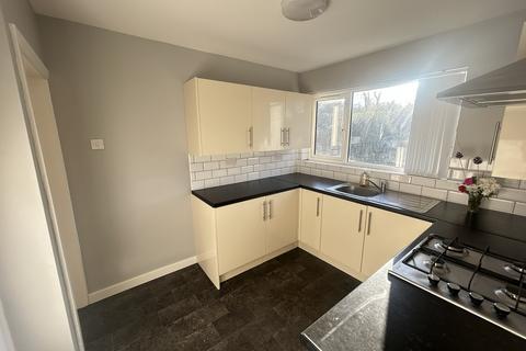 3 bedroom semi-detached house to rent, Oscott School Lane, Great Barr