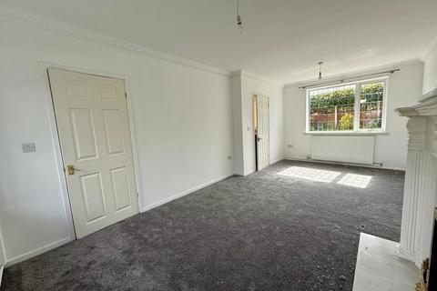 3 bedroom detached house to rent, Highland Close, Mansfield Woodhouse, Mansfield