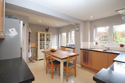 9 Fairfield Rise, Petworth, GU28 0SG