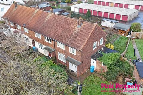 3 bedroom end of terrace house for sale, Cropton Road, Hull HU5