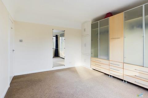 3 bedroom maisonette to rent, Allport Road, Bromborough CH62