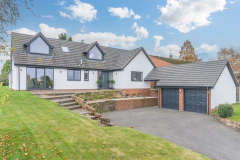 5 bedroom detached bungalow to rent, Sytchampton, Worcestershire