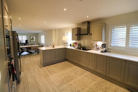 42 Bridge Road, Cosgrove, Milton Keynes, MK19 7JH