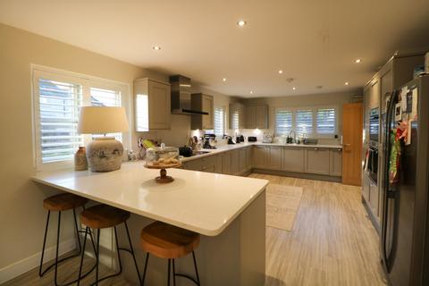 42 Bridge Road, Cosgrove, Milton Keynes, MK19 7JH