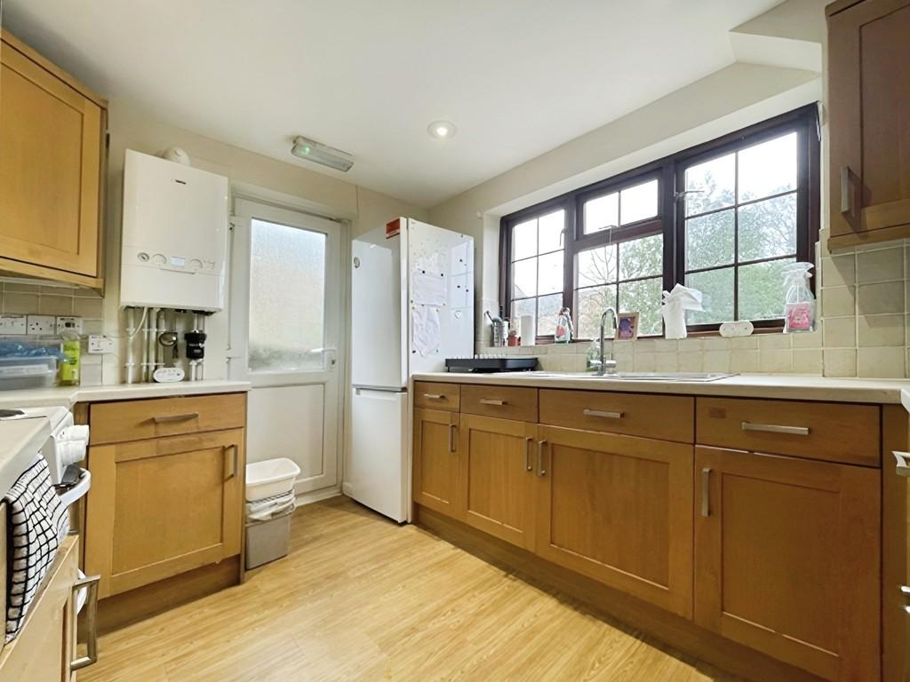 505d90d1-Kitchen