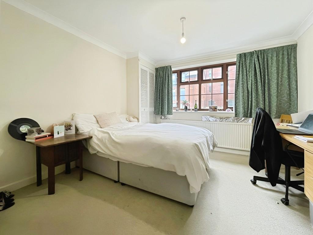 3966cfe0-Bedroom 202