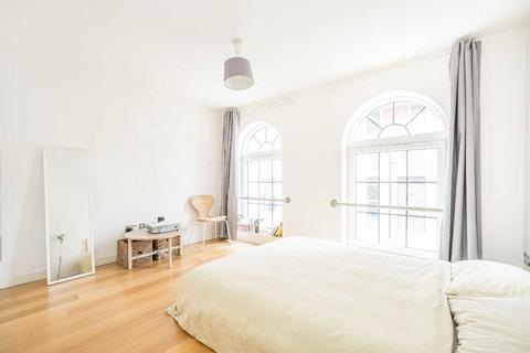 1 bedroom flat for sale, York Road, London SW11