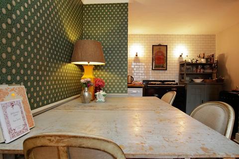 2 bedroom apartment to rent, Talbot Road, Notting Hill