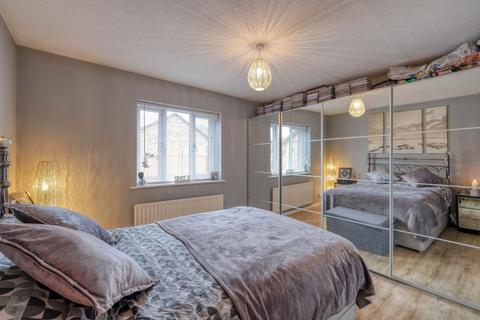 12 Ashmores Close, Redditch, B97 5LP