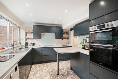 19 Alveston Close, Redditch, B98 0TF