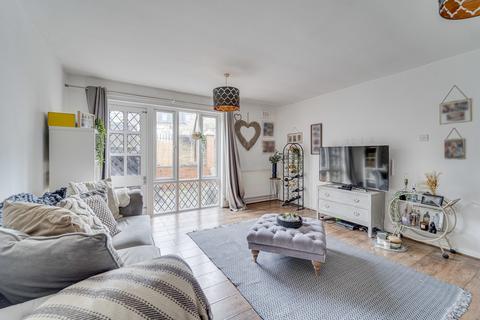 1 bedroom apartment for sale, Wontner Close, Islington, London, N1