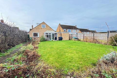 2 bedroom detached bungalow for sale, Siddeley Avenue, Kenilworth