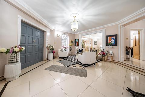 undefined, Hartsbourne Road, Bushey WD23