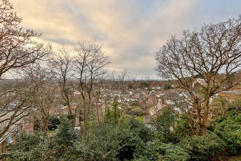 2 bedroom apartment for sale, Firgrove Bournemouth Road