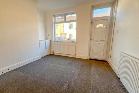 2 bedroom terraced house to rent, Richard Street, Grimsby, NE Lincolnshire, DN31