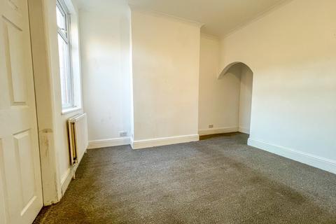 2 bedroom terraced house to rent, Richard Street, Grimsby, NE Lincolnshire, DN31