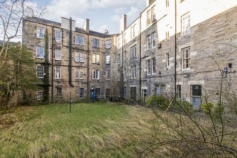 4/5 Bernard Terrace, Edinburgh, EH8 9NX