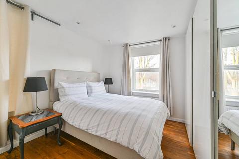 3 bedroom flat for sale, Ilderton Road, Peckham, London, SE15