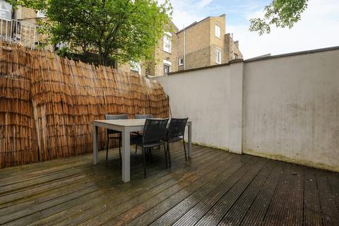 2 bedroom apartment to rent, Corrance Road London SW2