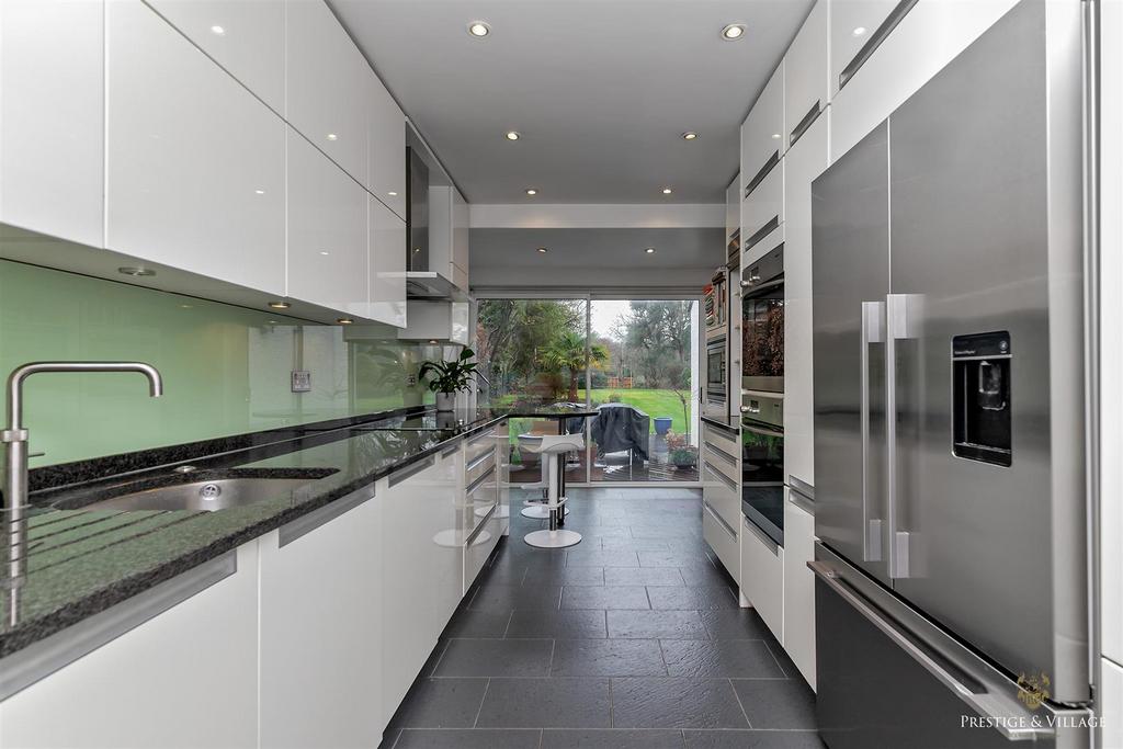 43 Newlands Ave(Logo)-39.jpg