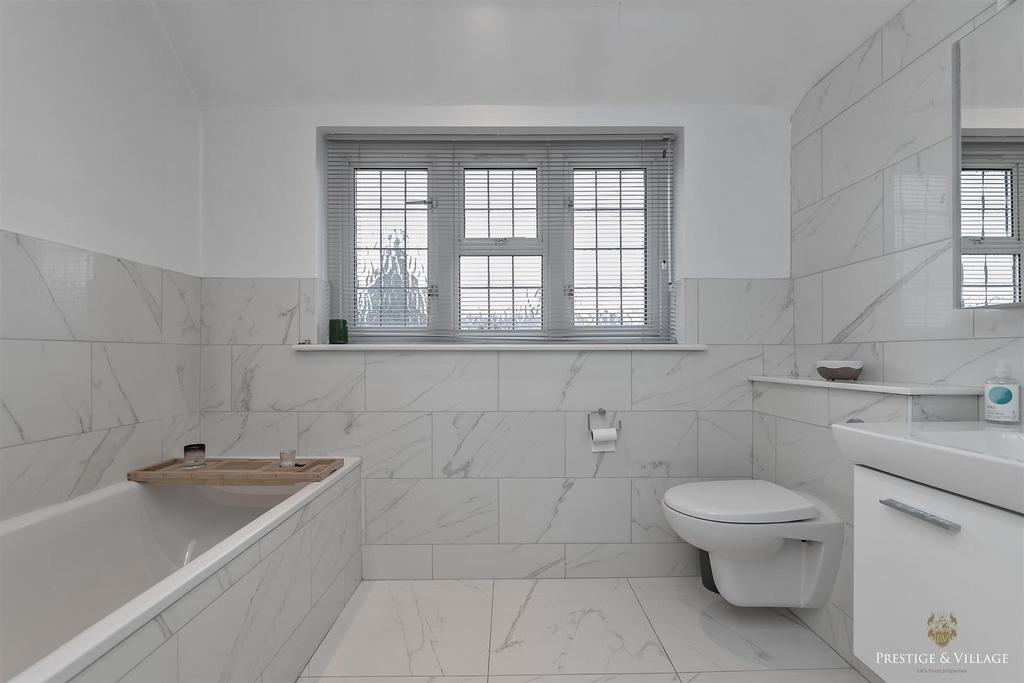 43 Newlands Ave(Logo)-51.jpg
