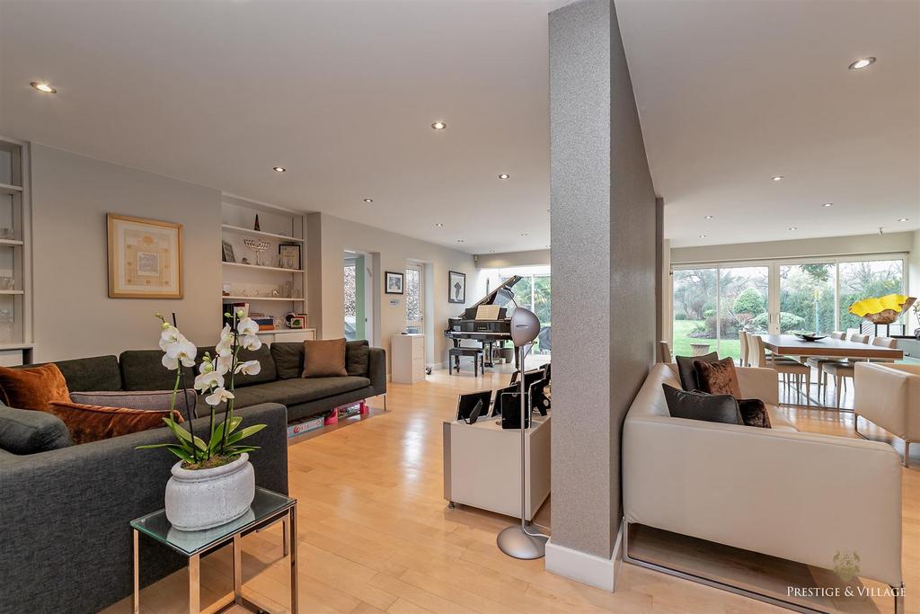 43 Newlands Ave(Logo)-14.jpg