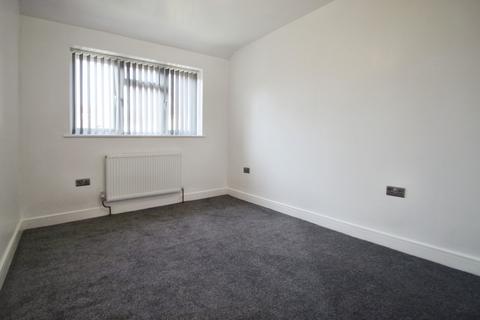 2 bedroom apartment to rent, White Road, Cowley