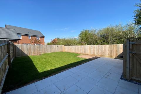 30 Kingstone Road, Uttoxeter, ST14 8WH