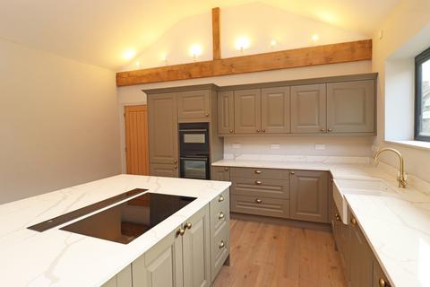 2 bedroom barn conversion for sale, Church Lane, Beaumont