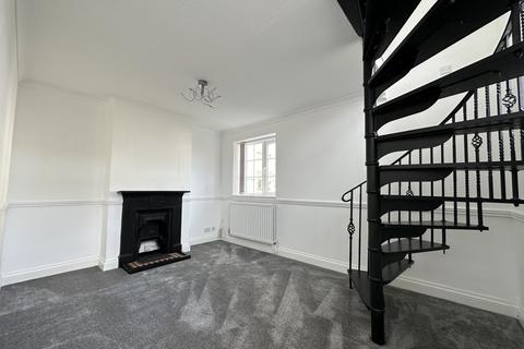 2 bedroom end of terrace house to rent, St Peters Place, Kingsbury B78