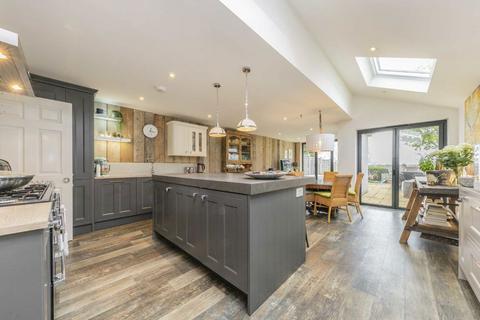 4 bedroom semi-detached house for sale, Sunnyhill Road, London SW16