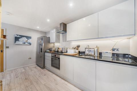 1 bedroom detached house for sale, Walton Road, West Molesey, Surrey, KT8