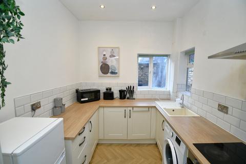 3 bedroom terraced house for sale, Weaste Lane, Salford, M5