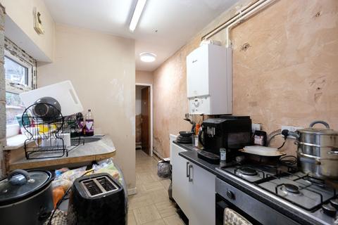 2 bedroom terraced house for sale, Liverpool Road, Eccles, M30