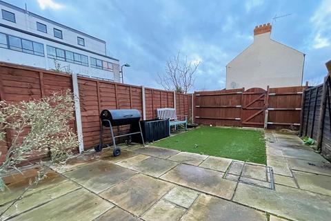 2 bedroom terraced house for sale, Miles Road, Mitcham CR4