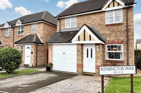 SPACIOUS 3 Bed (En-Suite) EXECUTIVE HOME
