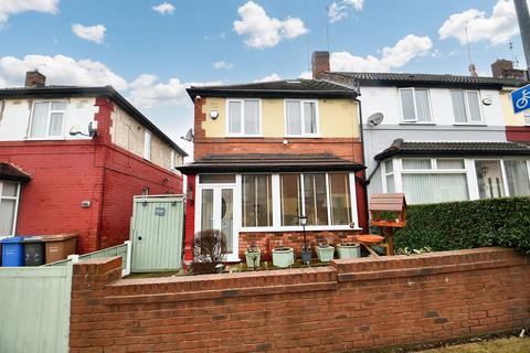 3 bedroom end of terrace house for sale, Langworthy Road, Salford, M6