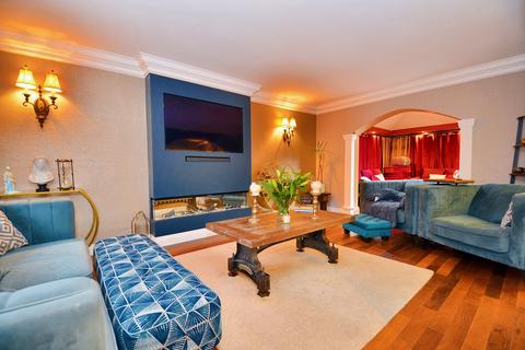 5 bedroom detached house for sale, Basildon, Essex