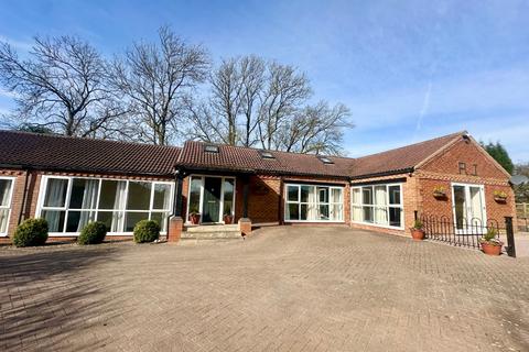 4 bedroom barn to rent, Lime Lane, Arnold, Nottingham, Nottinghamshire, NG5 8PW