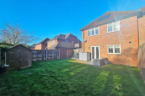 3 bedroom semi-detached house for sale, Cobnut Close, Weavering, Maidstone