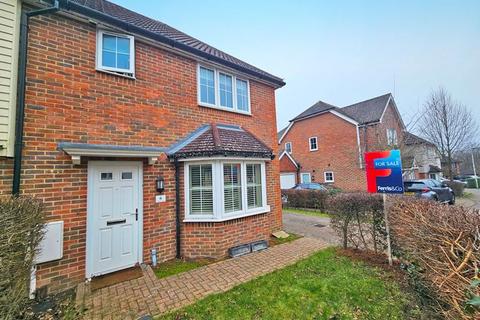 3 bedroom semi-detached house for sale, Cobnut Close, Weavering, Maidstone