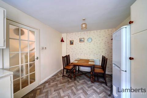 3 bedroom terraced house for sale, Old Crest Avenue, Southcrest, Redditch