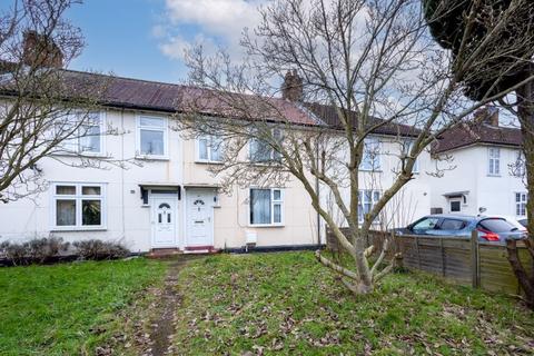 3 bedroom terraced house to rent, Langham Road, Edgware