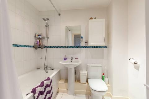 2 bedroom flat to rent, Pancras Way, Bow, London, E3