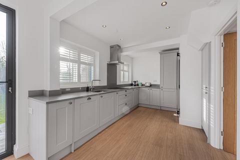 88 Bladindon Drive, Bexley, DA5 3BN